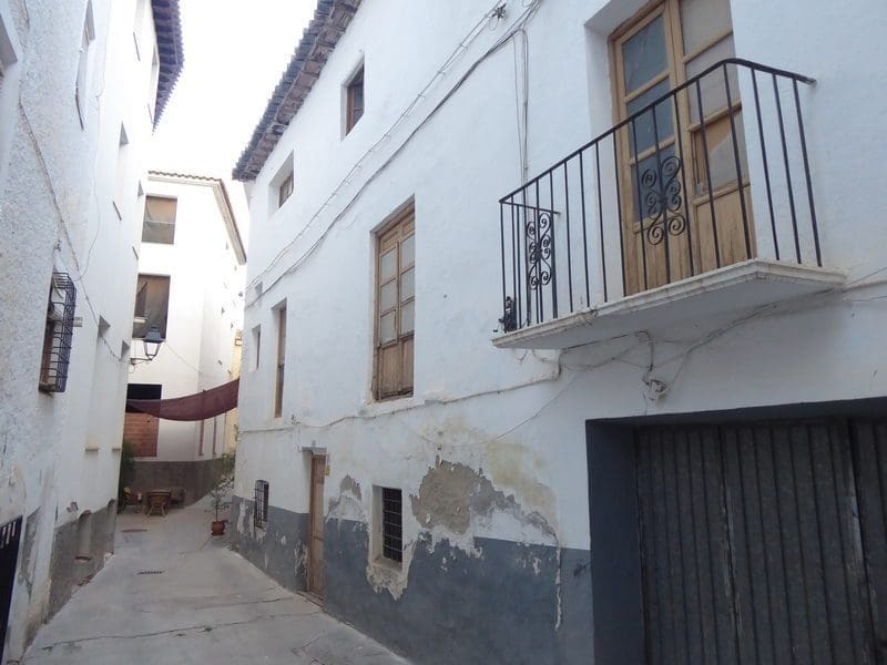 v2930 Baza, Granada