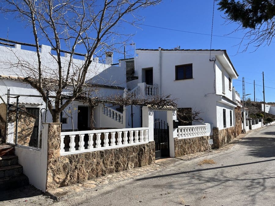 v3037 Gor, Granada