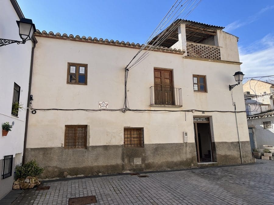 v3135 Baza, Granada